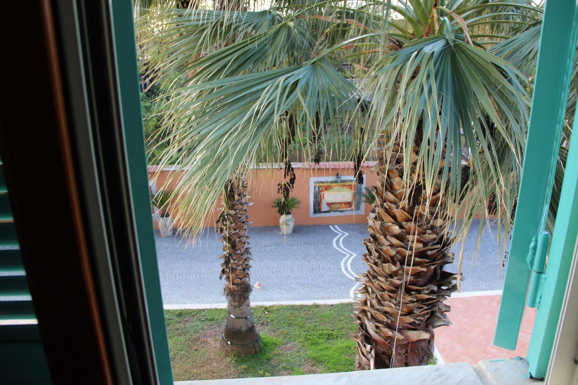 Guest house Julia 2*
